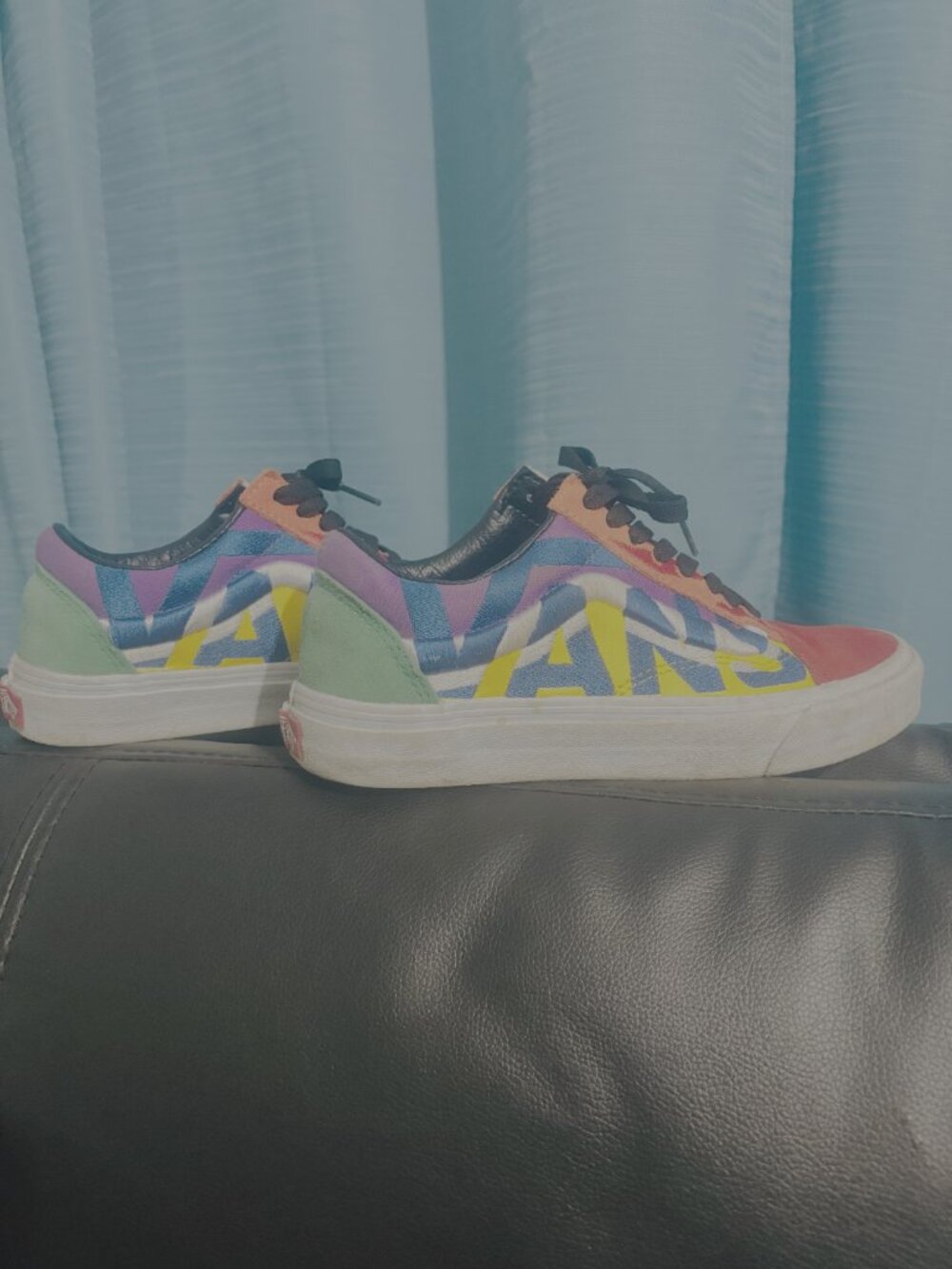 Vans Old Skool Multi-Color Graphic Logo Low Top Sneakers - Picture 2 of 4